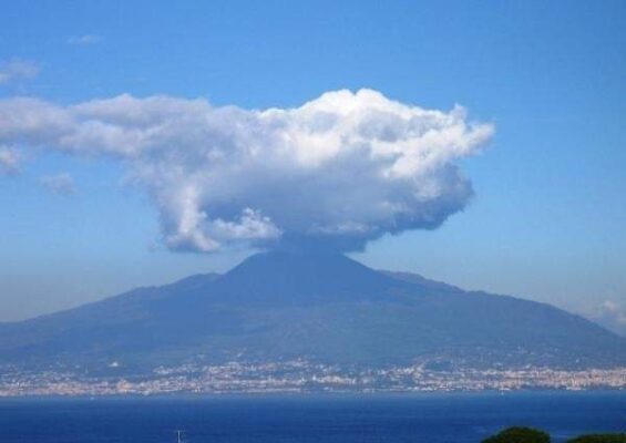 بركان فيزوف