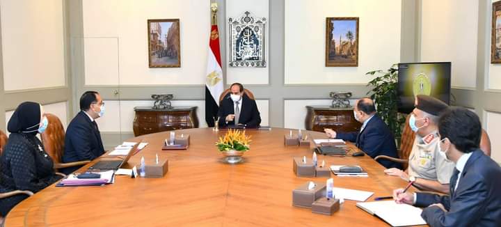 السيسي يوجه بتركيز نشاط المجمعات الصناعية لتحقيق الاكتفاء الذاتي للسوق المحلي