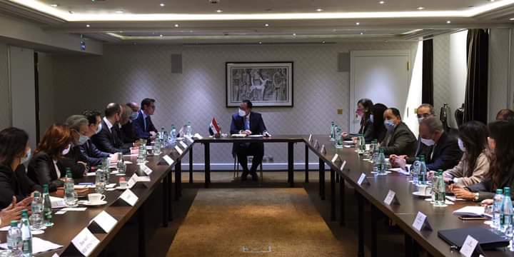 مدبولي لرؤساء وممثلي كبرى البنوك الفرنسية: هناك تنوعاً في الفرص الاستثمارية الواعدة بمصر