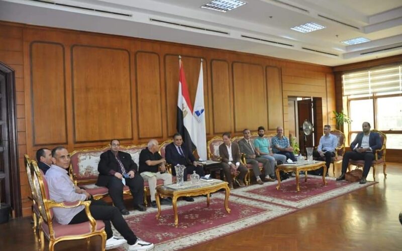 وفد هولندي يبحث التعاون المشترك مع جامعة كفر الشيخ في مجال التغيرات المناخية والزراعة