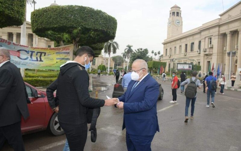 الخشت: زيادة منافذ التطعيم إلى 21 منفذًا بالجامعة لتطعيم جميع منسوبي الجامعة تنفيذًا لتوجيهات القيادة السياسية