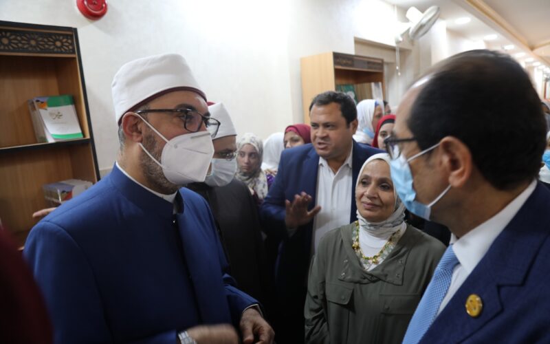 “البحوث الإسلامية”.. يقدم 130 إصدارًا علميًا بأسعار مخفضة لطلاب وطالبات جامعة الأزهر  