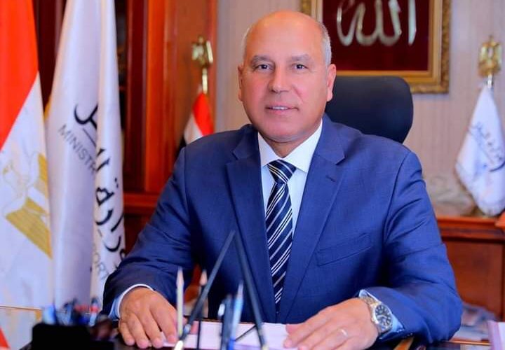 إنشاء أرصفة جديدة لتستوعب 370 مليون طن بضائع بدلاً من 185 مليون طن سنوياً