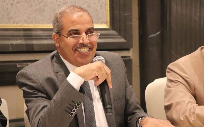 مجلس جامعة الأزهر يحث على سرعة التسجيل لتلقي تطعيم كورونا| صور