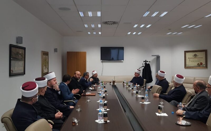 المفتي يناقش التعاون بين الأمانة العامة لدُور وهيئات الإفتاء وكلية الدراسات الإسلامية بـ«سراييفو»