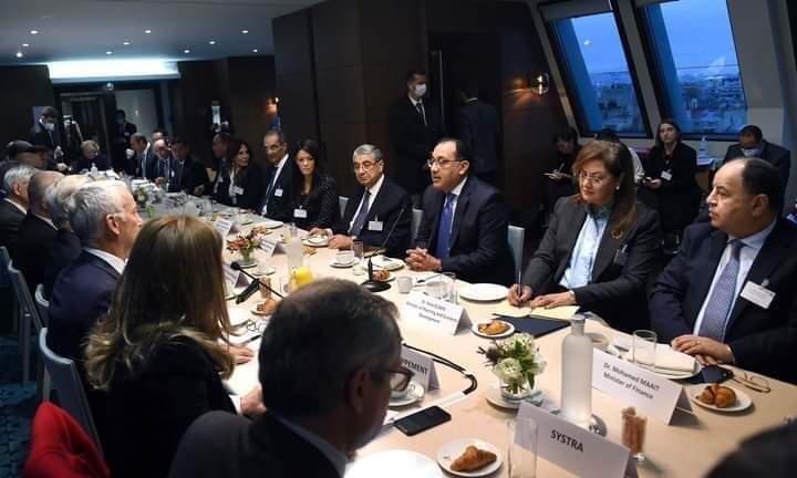 مدبولي لكبرى الشركات الفرنسية: مصر تطمح خلال السنوات الثلاث القادمة في تحقيق معدلات نمو بين 5.5% لـ7%