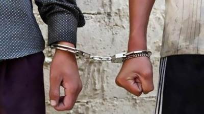 القبض على عاطلين للتعدى على طالبة وسرقتها بالإكراه في القاهرة