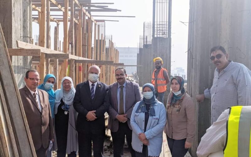 رئيس جامعة بنها يتفقد عدد من المشروعات الإنشائية