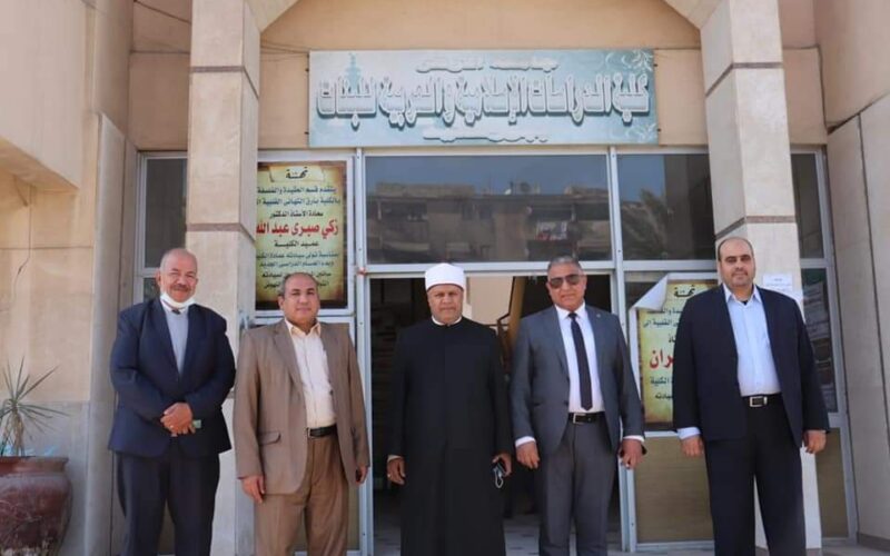 نائبا رئيس جامعة الأزهر يتفقدان كلية الدراسات الإسلامية والعربية للبنات ببورسعيد