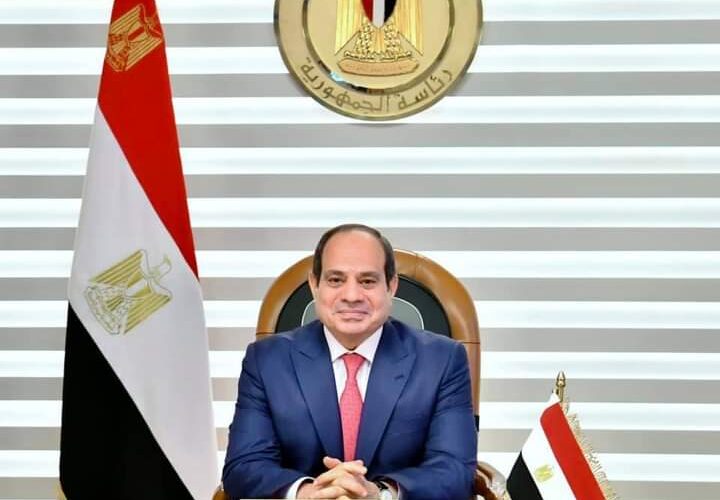 السيسي: مصر لم ولن تألو أي جهد في مساعدة أشقائها على الوصول ببلادهم إلى بر الأمان 
