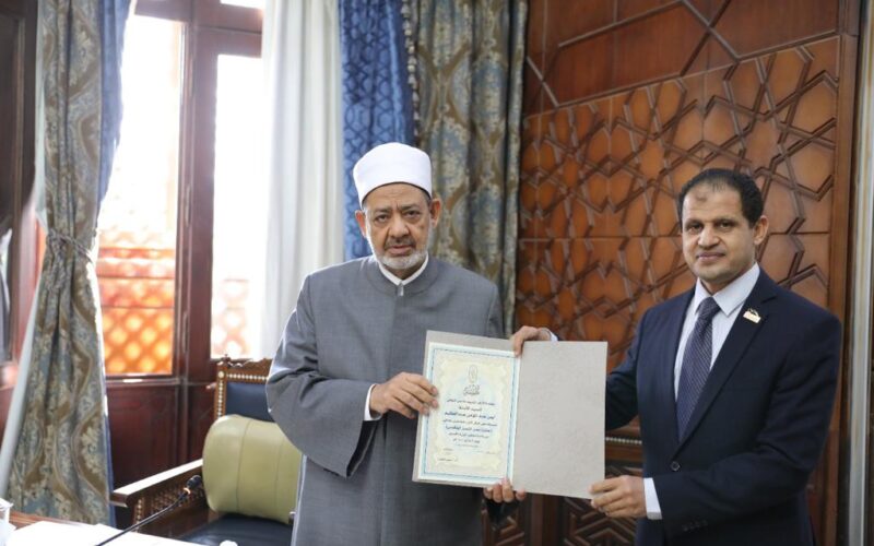 المجلس الأعلى للأزهر يكرم الفائزين من قيادات الأزهر وموظفيه في جائزة مصر التميز الحكومي
