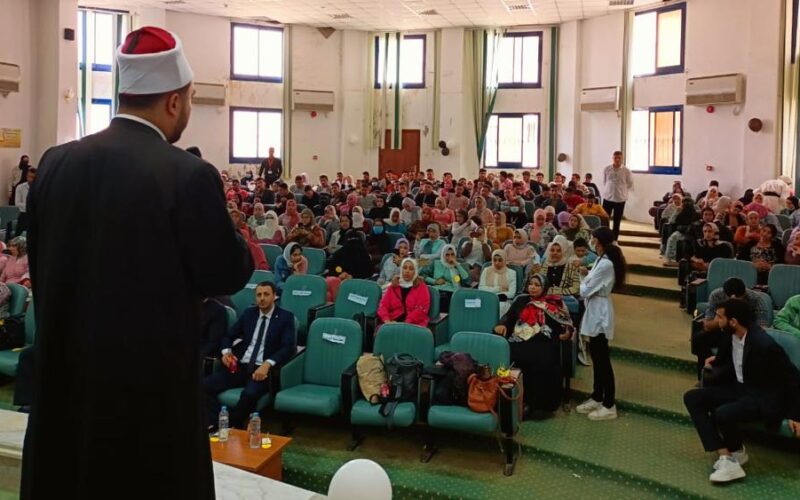 جولات الأزهر التوعوية والتثقيفية تختتم أعمالها في مطروح بندوة تفاعلية عن الانفصال الآمن