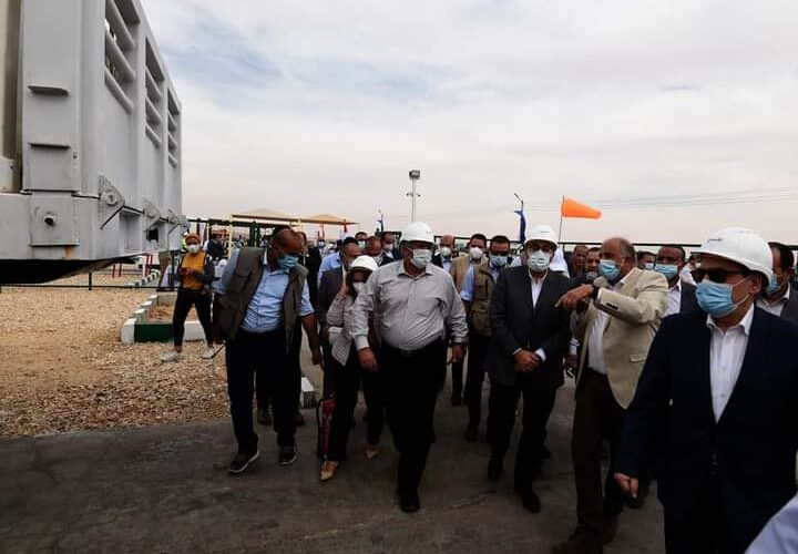 «مدبولي» يشهد تشغيل المرحلة الأولى من مشروع توصيل الغاز للمنازل بالوادي الجديد