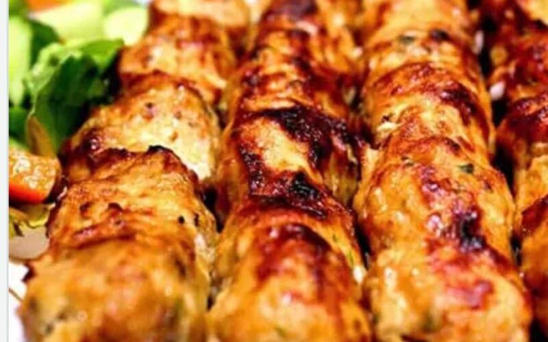 بصدر دجاجة حضري أشهى أنواع الكفتة
