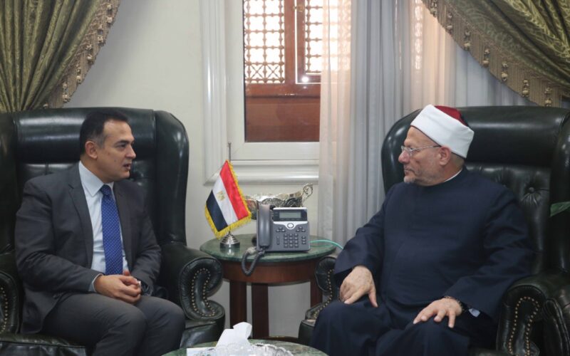 مفتي الجمهورية يستقبل سفير مصر الجديد في صربيا لبحث تعزيز التعاون ودعم الجالية المسلمة