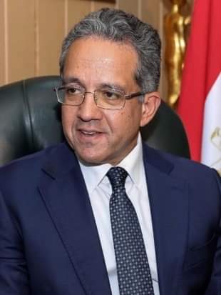 بدء تشغيل السيارات الكهربائية الجديدة لنقل الزائرين بالبر الغربي بالأقصر