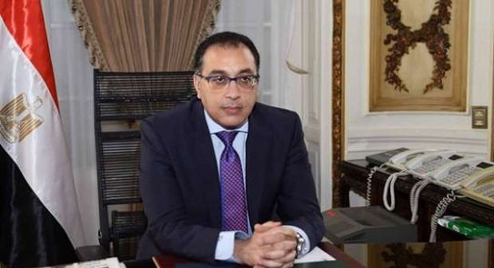 مدبولي يستعرض تقريرًا بشأن استعدادات تنظيم المعرض والمؤتمر الطبي الأفريقي الأول