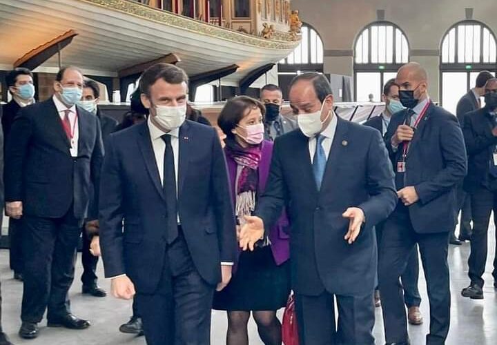 الرئيس السيسي ونظيره الفرنسي ”ماكرون“ يبحثان العلاقات الثنائية والقضايا الإقليمية ذات الاهتمام المشترك