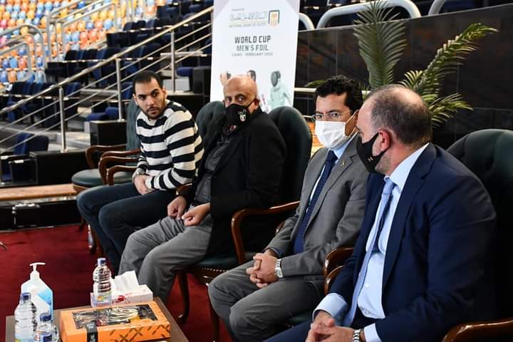 وزير الشباب يتابع اليوم الختامي لمنافسات كأس العالم لسلاح الشيش