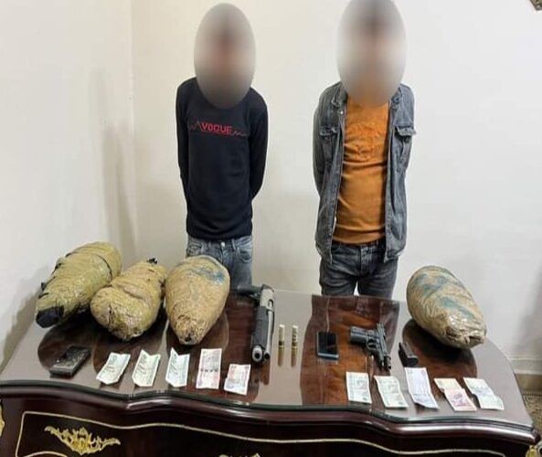 ضبط اثنين من العناصر الإجرامية بالدقهلية وبحوزتهما أسلحة نارية