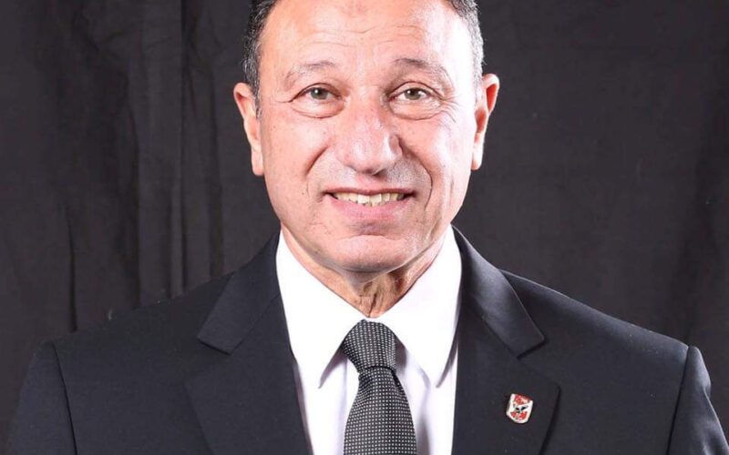 الخطيب يشكر رئيس كايزر تشيفز علي تكريم بعثة الأهلي في جنوب افريقيا