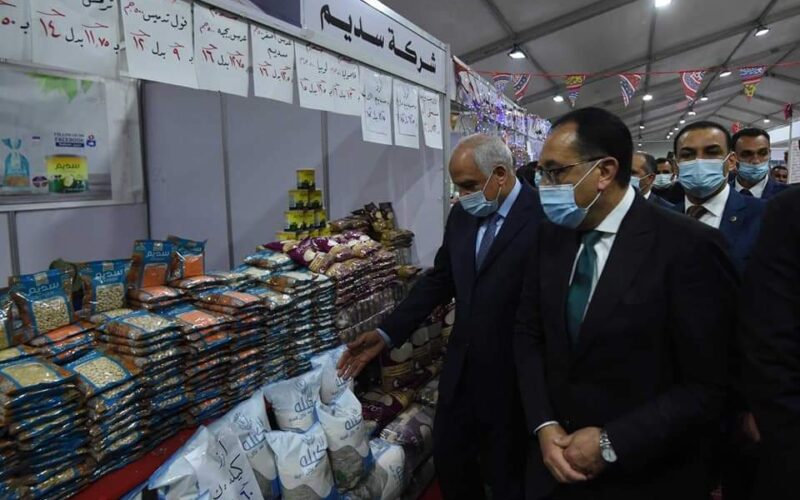 مدبولي يؤكد استمرار جهود الدولة من أجل توفير السلع بكميات وأسعار مناسبة وبالجودة المطلوبة