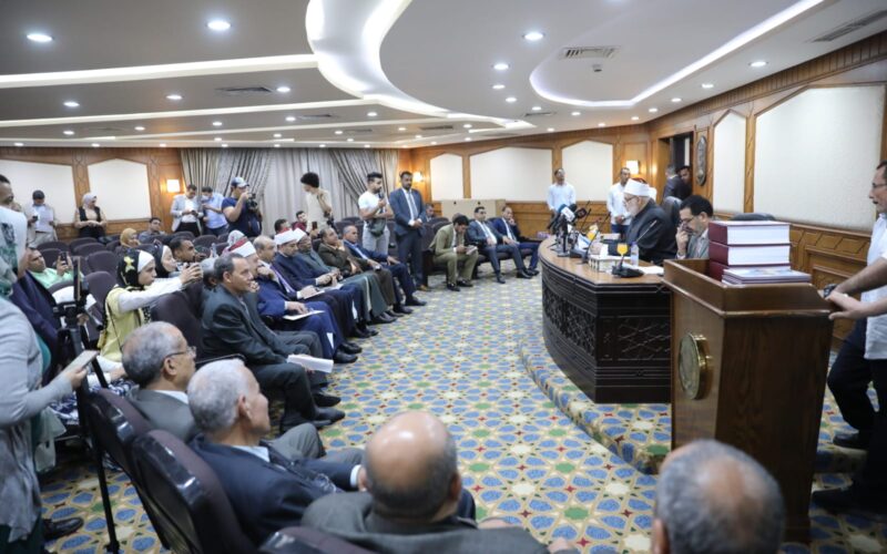 “الضويني” يعلن أسماء الخمس الأوائل على الشعبة الإسلامية