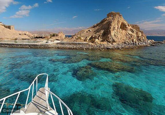الساحرة