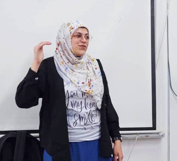 ننفرد بحوار خاص مع "ميني جزرة" فتاة جامعة الأزهر التي أبهرت اليمنيين وشركة ديزني