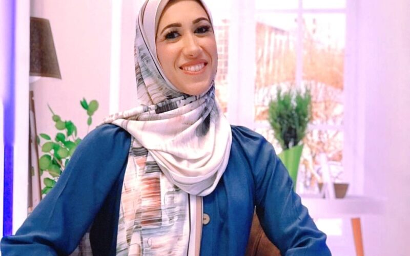 أخصائية في الريفلكسولوجي.. ومتعددة المواهب.. قصة نجاح المذيعة هدى عصمت