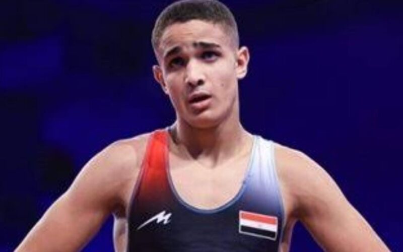 إنجاز تاريخي.. أول مصارع مصري يفوز ببطولة العالم للناشئين