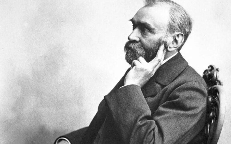 ألفرد نوبل.. في ذكرى ميلاده.. ما لا تعرفه عن «ملك الموت» الذي أوصى باستثمار ثروته