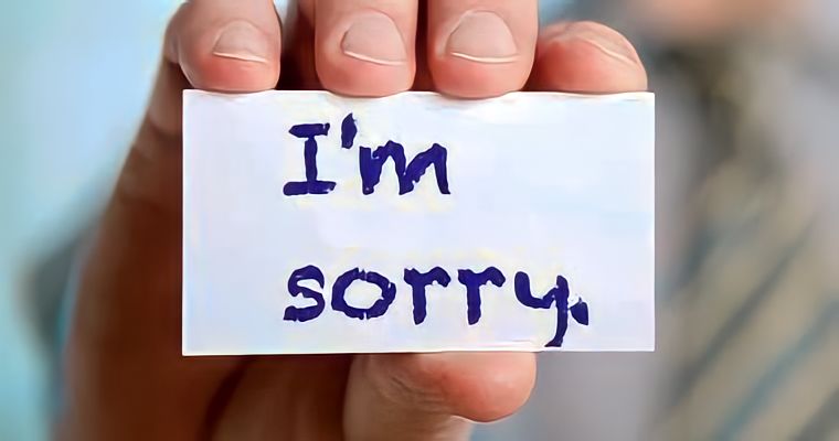 الاعتذار.. يعالج 4 مشاكل في حياتك.. وكثرته توقعك في 3 عقبات