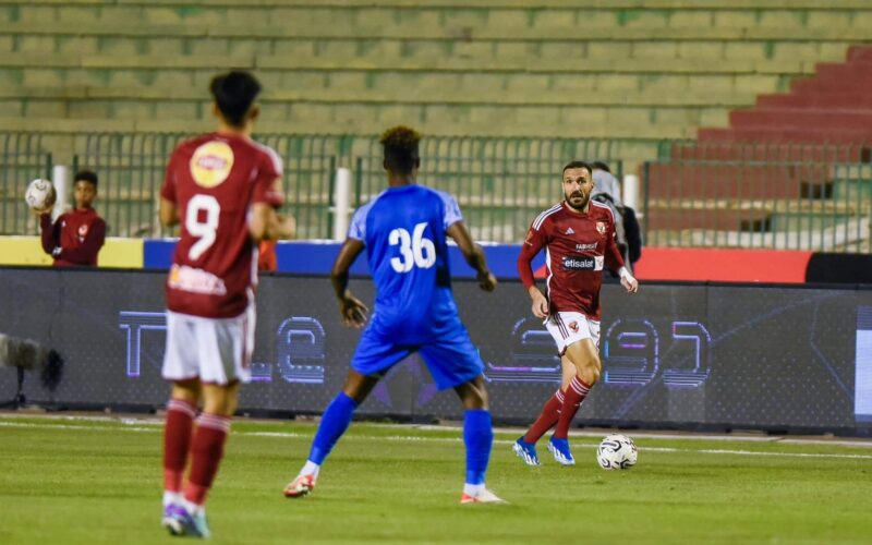 الأهلي يواصل عروضه السيئة فى دوري “نايل” بعد تعادله الثاني مع سموحة