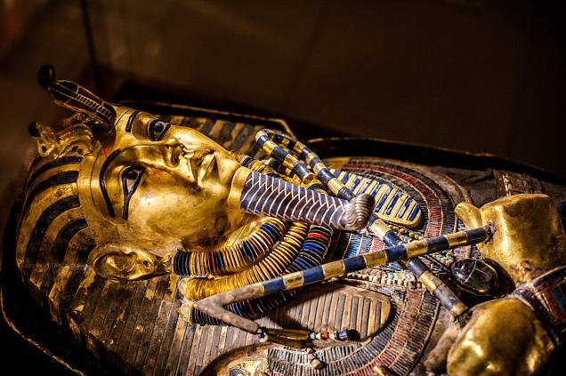 مقبرة توت عنخ آمون.. في ذكرى افتتاحها للجمهور.. تعرف على حقيقة لعنة الفرعون الشاب وكنوزه الغامضة