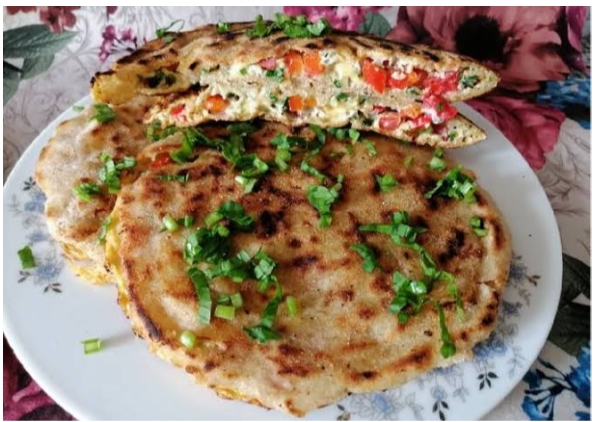 حواوشي الخضروات مع سمبوسك بالجبنة.. أكلات موفرة في رمضان