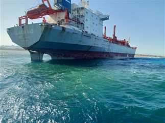 بعد نجاح تعويمها.. هذه الأضرار التي خلفتها السفينة الجانحة في خليج العقبة