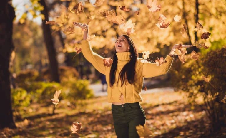 لماذا نشعر بالسعادة في الخريف؟.. 8 أسباب توضح ذلك
